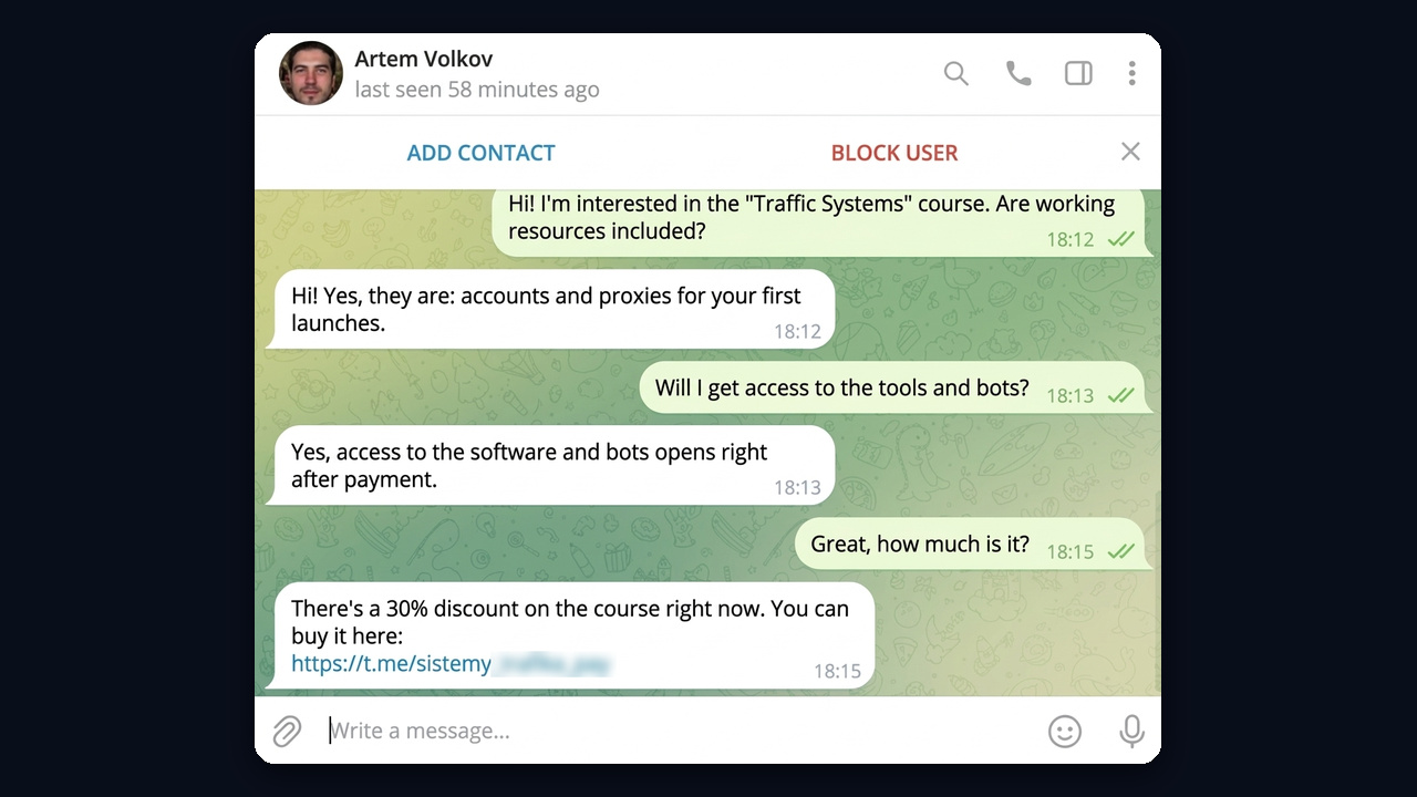 AI replies in Telegram DMs: NeuroDialogs answer a customer about a course and share a purchase link